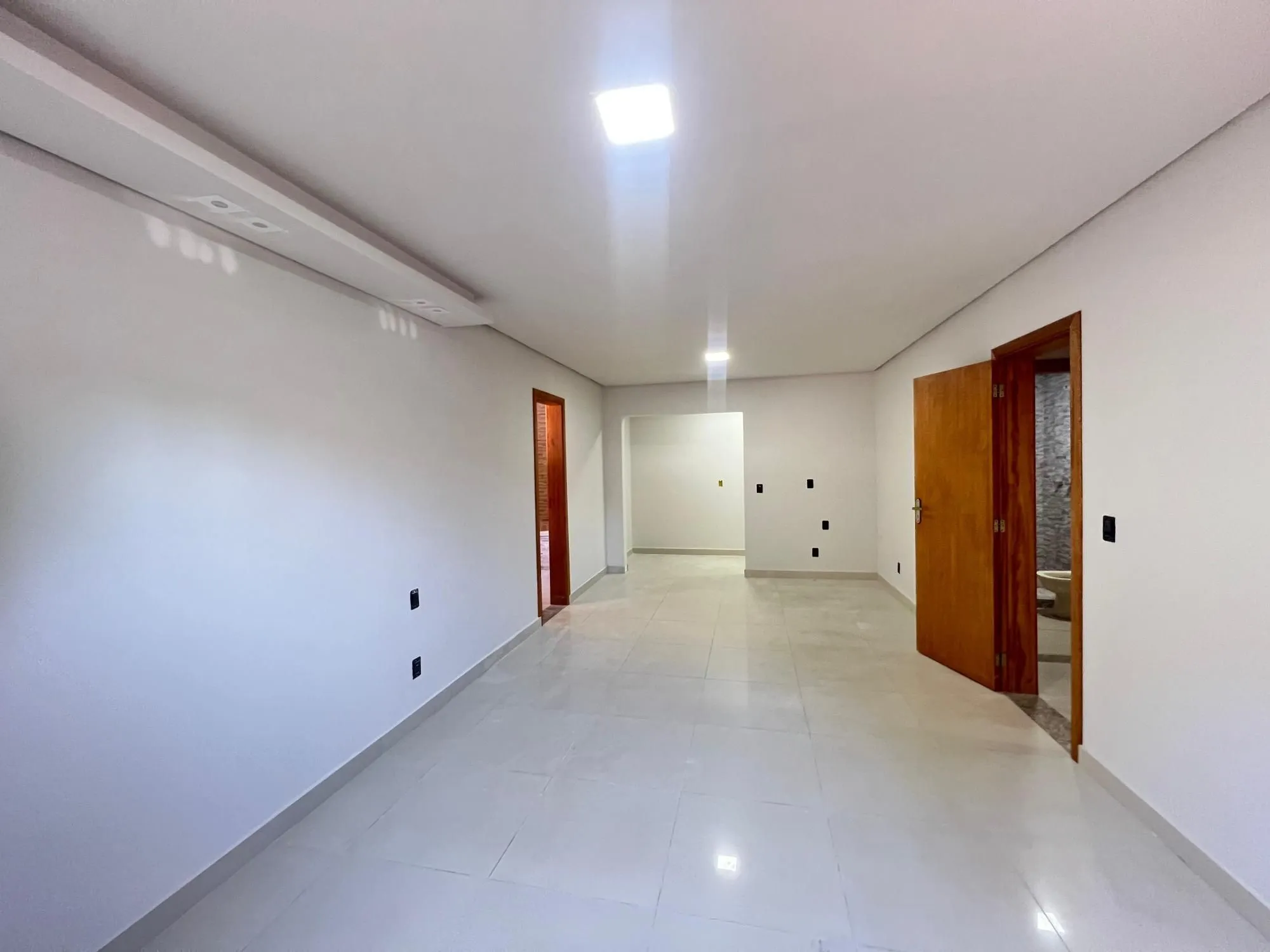 Imagem Excelente casa a venda reformada no bairro Ipanema.