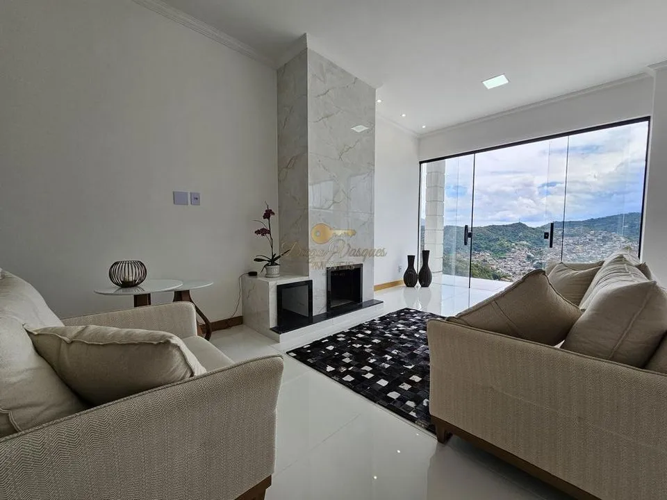 Imagem Casa em Condomínio para Venda em Teresópolis / RJ no bairro Barra do Imbuí