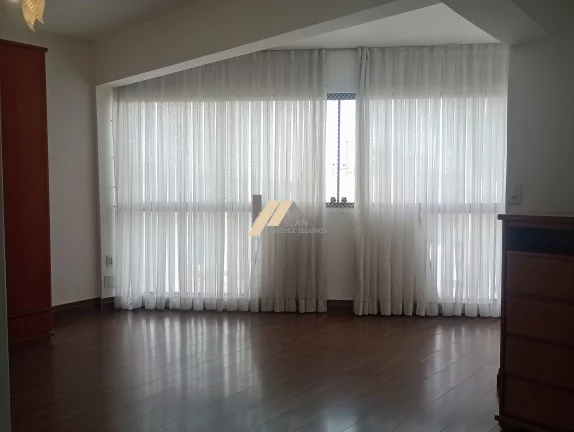 Imagem Apartamento à venda com 3 quartos no Cambuí em Campinas, São Paulo.