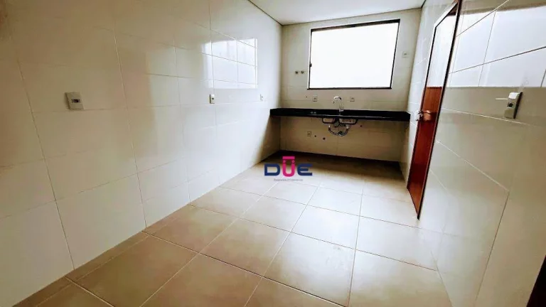 Imagem Casa com 4 dormitórios à venda, 244 m² por R$ 1.800.000 - Embaré - Santos/SP