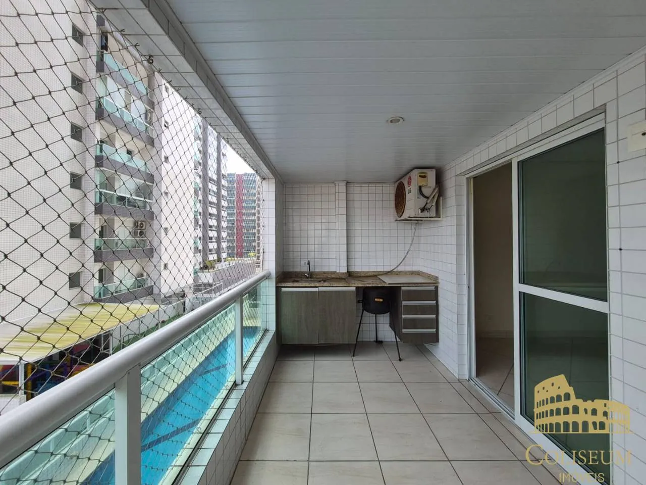 Imagem Apartamento com 2 dormitórios para alugar, 82 m² por R$ 3.700,00/mês - Vila Assunção - Praia Grande/SP
