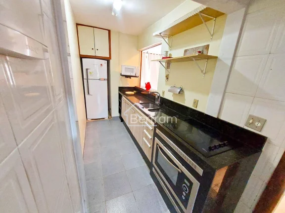 Imagem Apartamento com 2 dormitórios de Frente para a Praia
