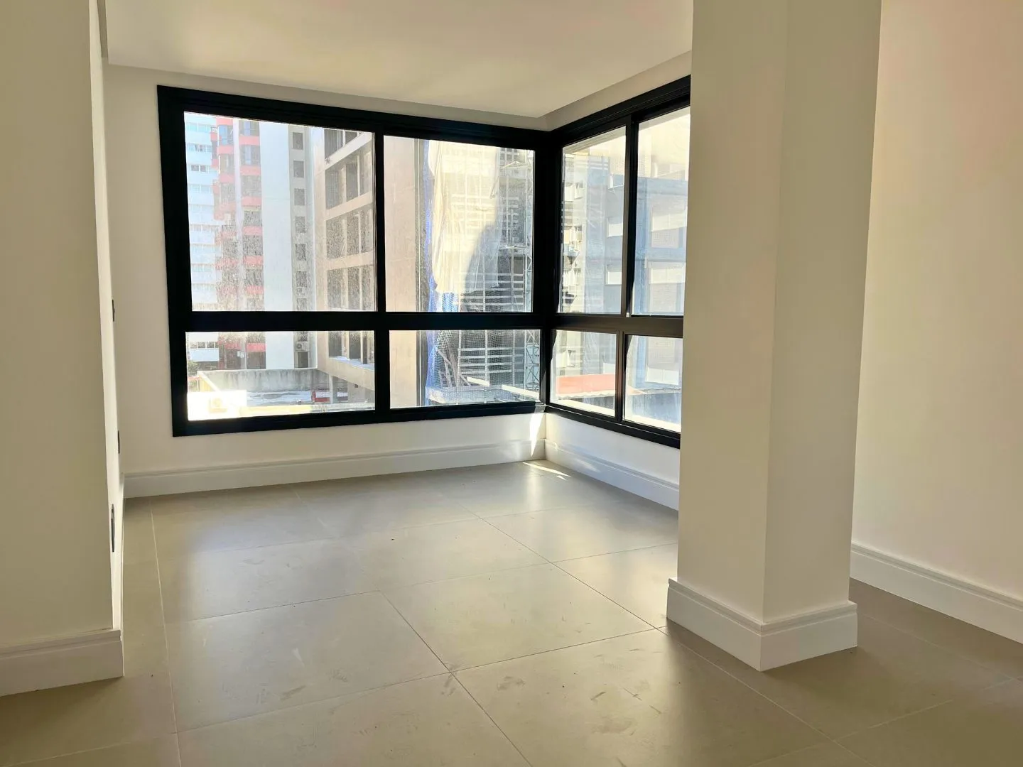Imagem Apartamento à venda em Torres, Predial, com 2 quartos, 97m2