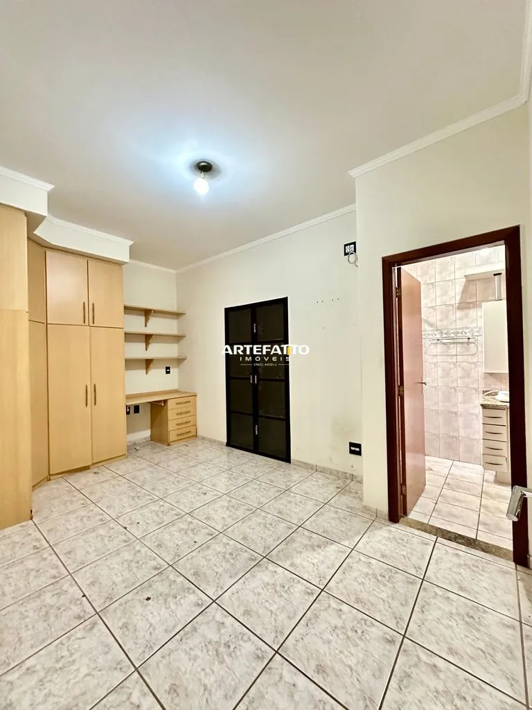 Imagem Casa à venda em Franca, São José, com 4 quartos, 250m2