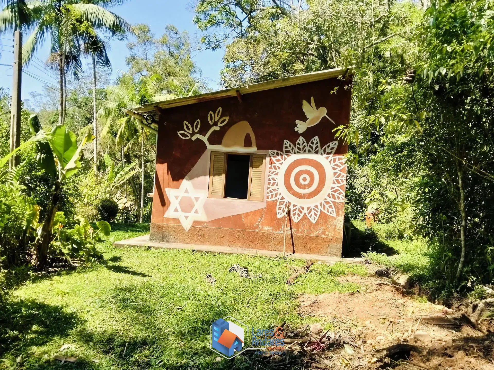 Imagem ARRENDAMENTO DE SITIO COM NASCENTE, ÁREA PARA PLANTIO, CASA COM 3 DORMITÓRIOS, CASEIRO, COM MAIS DE 40.000 METROS IDEAL PARA ONGS - SÃO LOURENÇO DA SERRA.