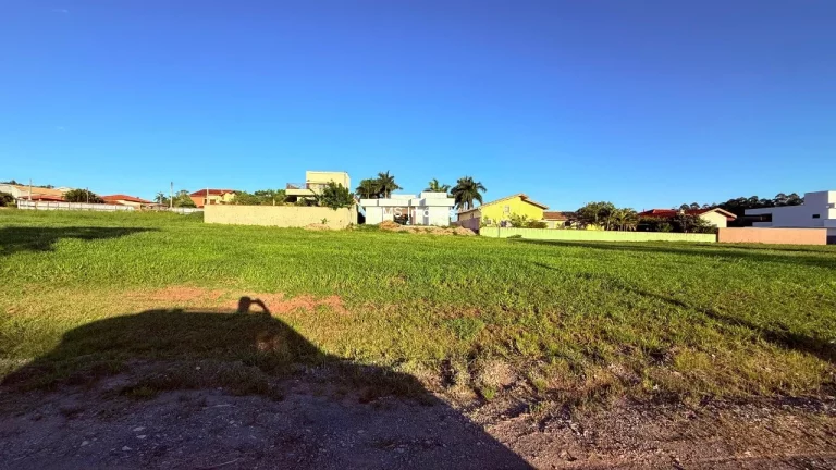 Imagem Lote com 450m² em condomínio fechado - Ninho Verde I