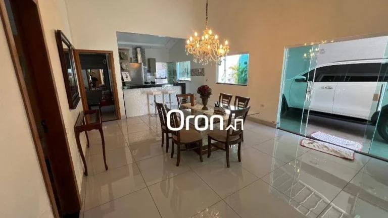 Casa à venda, 240 m² por R$ 825.000,00 - Residencial São Leopoldo Complemento - Goiânia/GO