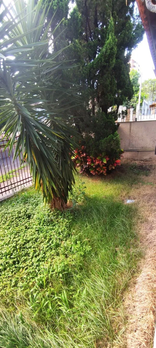 Imagem Triplex à venda em Porto Alegre, Jardim Itu-Sabará, com 5 quartos, 338.77m2