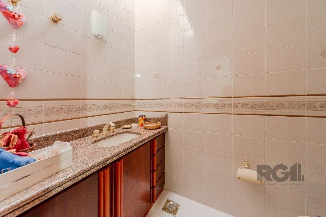 Imagem Casa para Venda - 646m², 4 dormitórios, sendo 2 suites, 4 vagas - Jardim Isabel