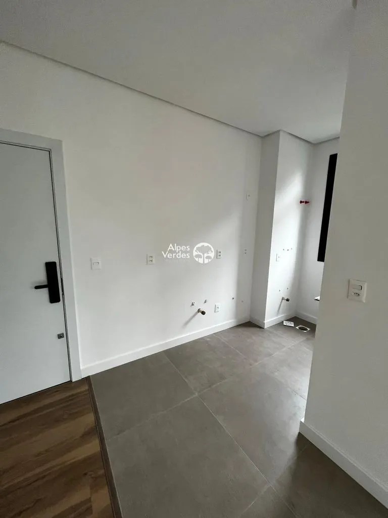 Imagem Vende-se apartamento em Gramado com 1 dormitorios semi mobiliado