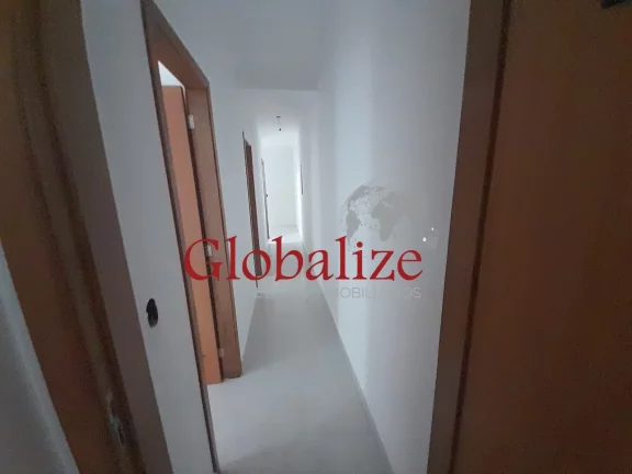 Imagem Casa Sobreposta Baixa com 3 dormitórios R$ 1.011.000,00 no bairro Embaré em Santos -SP