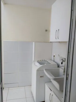 Imagem Casa de Condomínio com 3 Quartos à Venda, 90 m² em Lagoa Redonda - Fortaleza