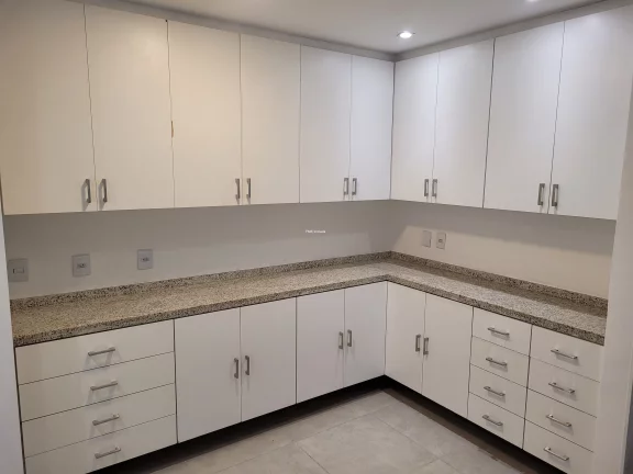 Imagem Casa à venda em São Paulo-SP, Vila Mariana. 3 quartos, 3 suítes, 4 salas, 5 banheiros, 2 vagas, 196m².