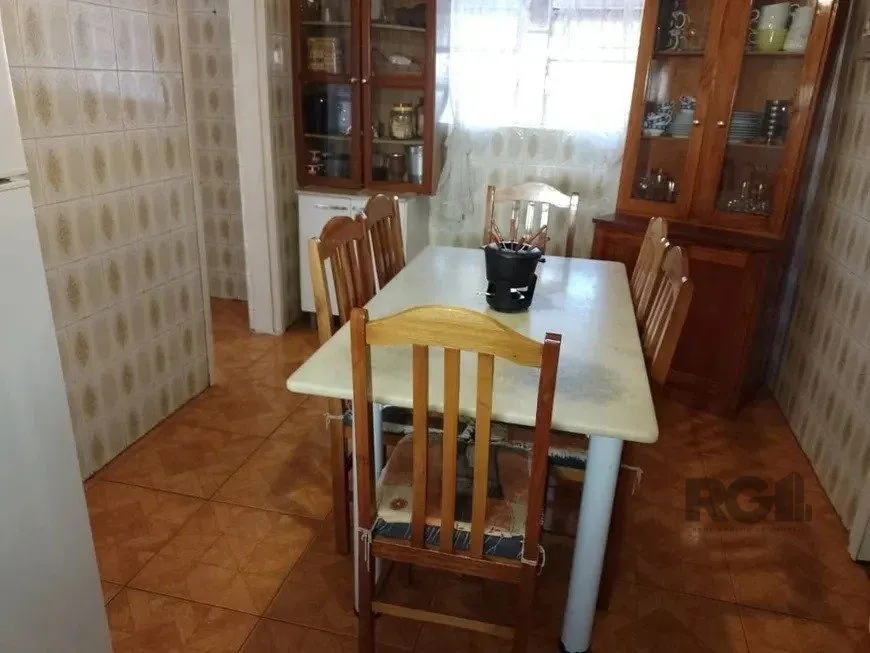Imagem Casa 169m² - 2 dormitórios, 2 vagas no bairro Cavalhada