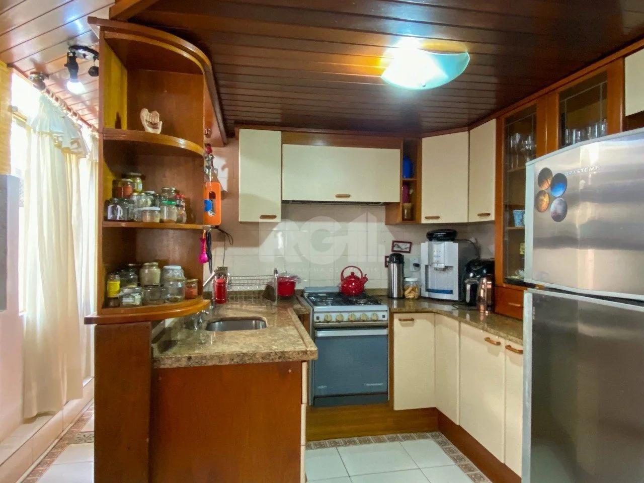 Imagem Apartamento 3 dormitórios, sendo 1 suíte, com 2 salas de estar, junto à Praça da Matriz