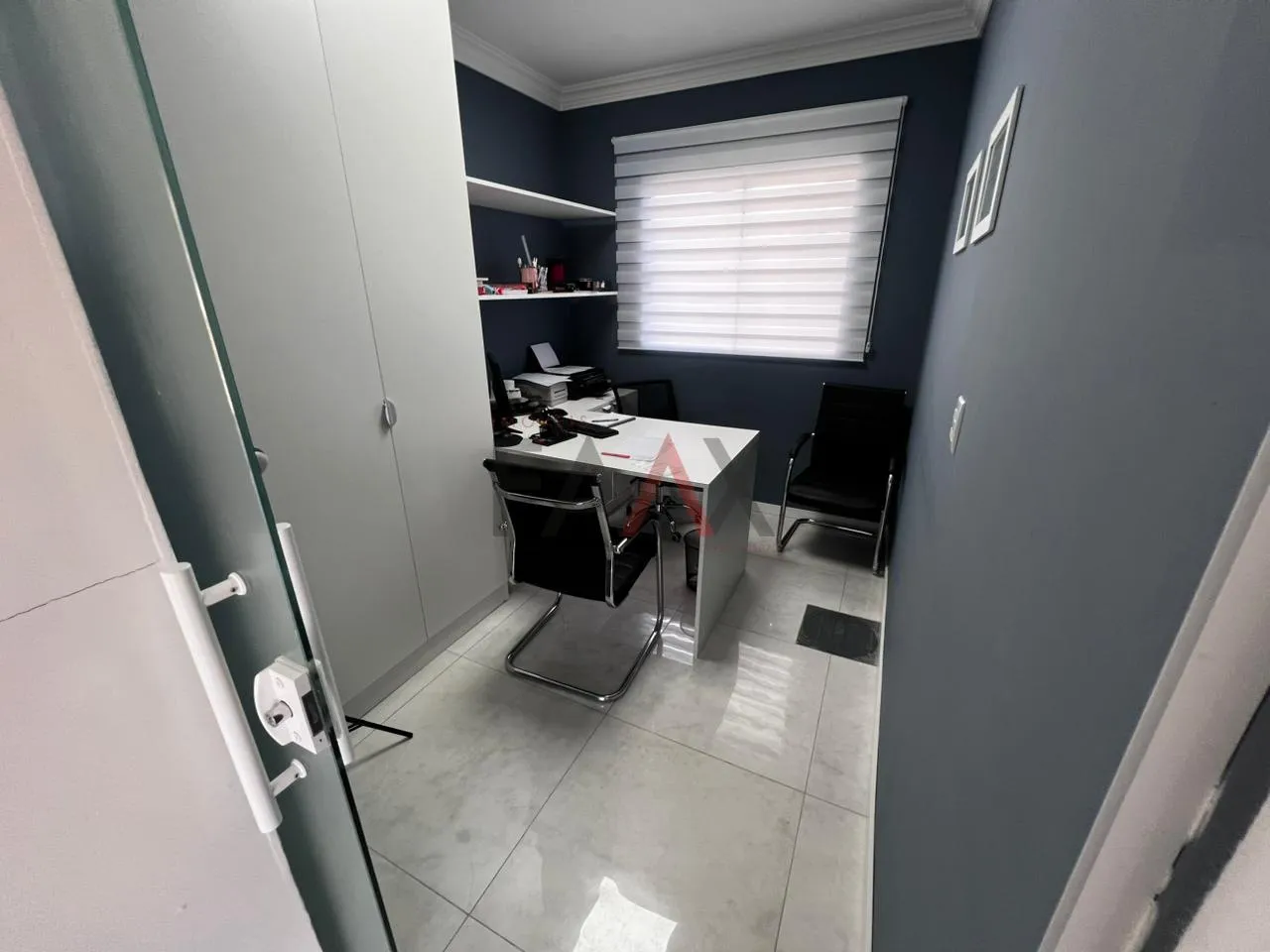 Imagem Casa Comercial disponível para locação na Vila Romana  Ideal para Clínicas e Consultórios
