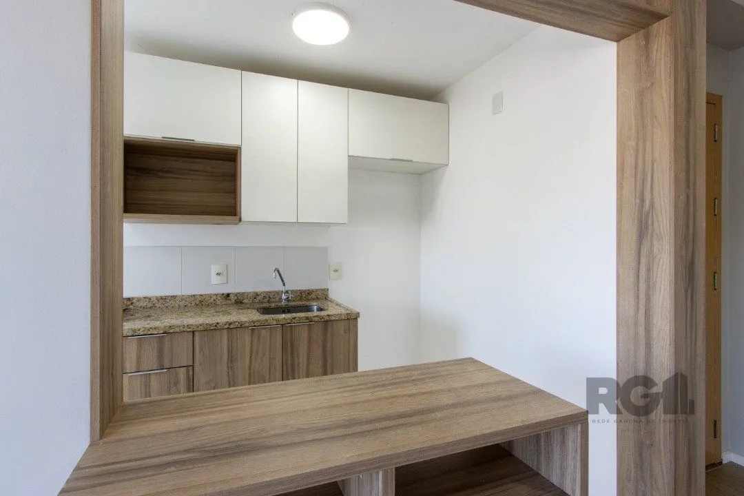 Imagem Apartamento 2 quartos (1 suite), com infra, 1 vaga - Bairro Camaquã.