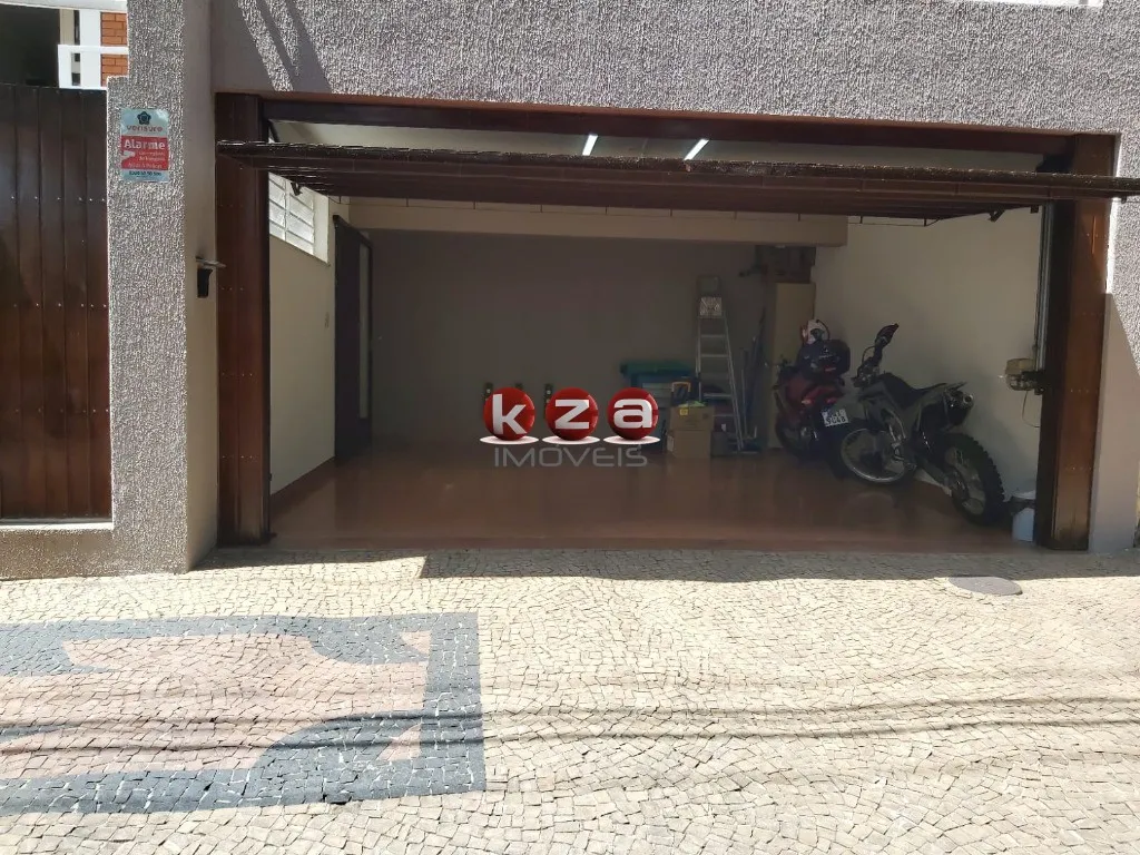 Imagem Oportunidade única: Casa à venda em Valinhos-SP, no Jardim Celani, com 3 quartos, suíte, 3 salas, 2 banheiros, 2 vagas - 198m².