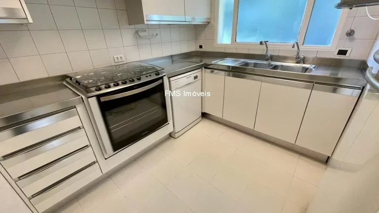 Imagem Imperdível oportunidade de investimento: Apartamento de luxo com 3 quartos e 210m² na Cerqueira César, São Paulo-SP