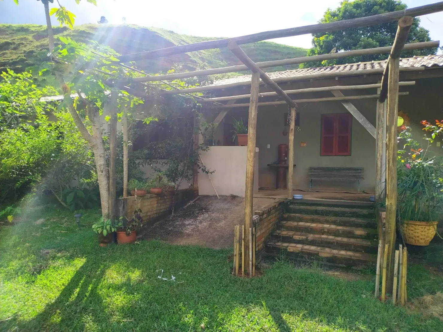 Imagem Chácara à venda 4 Quartos, 1 Suite, 37000M², Zona Rural, Silveiras - SP