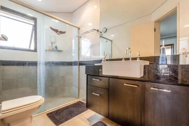 Imagem Imperdível oportunidade de adquirir um luxuoso apartamento de 3 suítes no Campo Belo, São Paulo-SP!