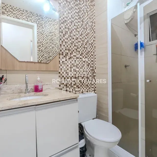 Imagem Apartamento com 2 dormitórios - Ed Central Park - 51m2 com varanda e 1 vaga.