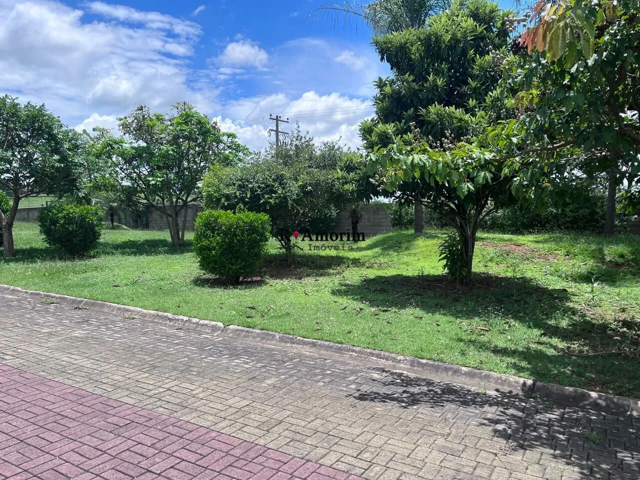 Imagem Terreno com 1.000 metros em Condominio em Itu