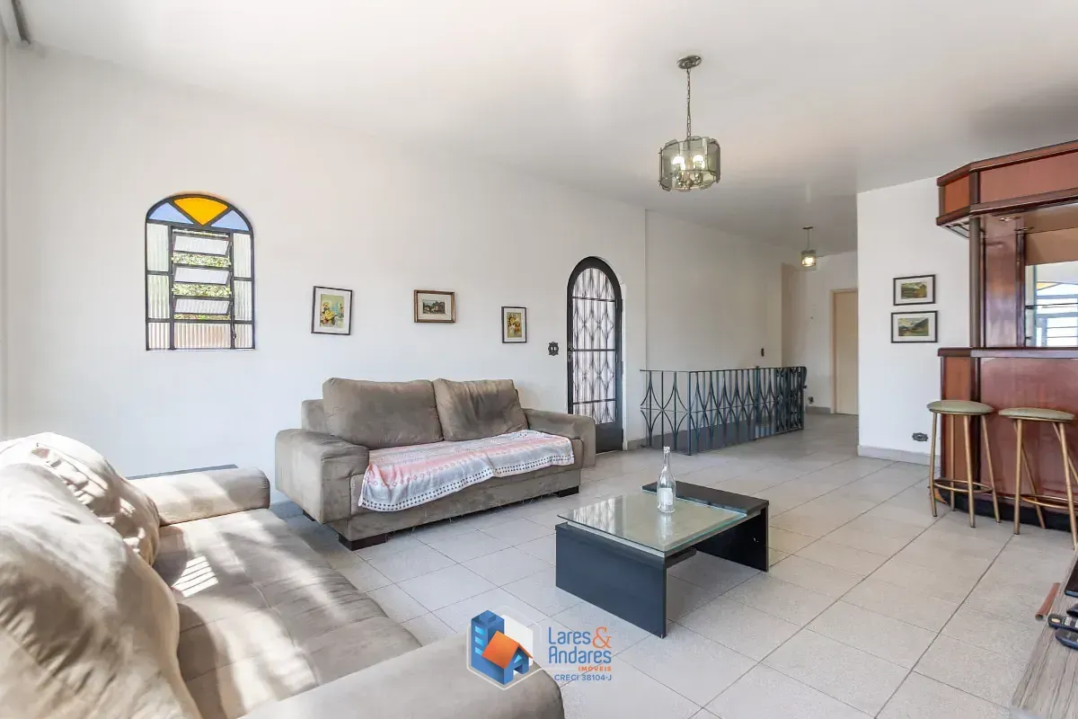 Imagem Casa para venda em Vila Inglesa com 3 quartos, 217m²
