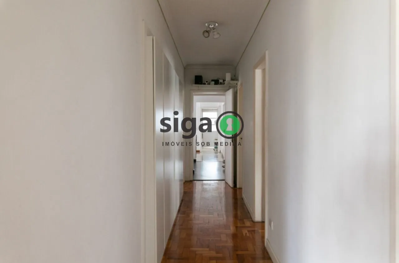 Imagem Apartamento clássico em Higienópolis | 230m² ? 4 dormitórios ? 2 vagas ? 1 por andar