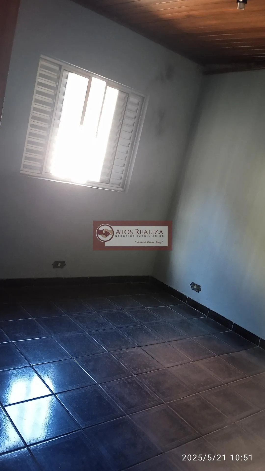 Imagem Casa para Locação em Jardim Herplin - 1 Suíte, 70m²