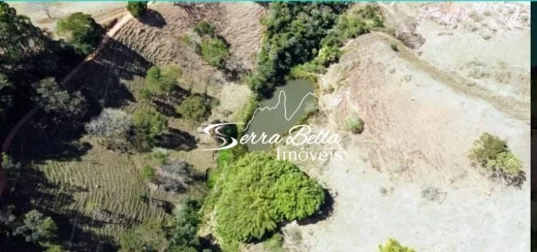 Imagem Fazenda com 3 dormitórios à venda, 580800 m² por R$ 1.500.000,00 - Centro - São José do Vale do Rio Preto/RJ
