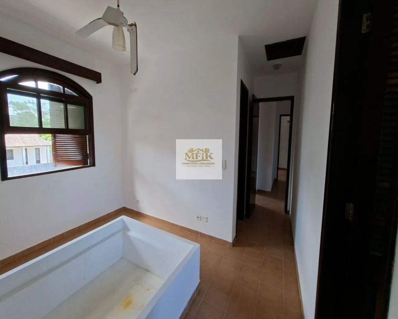Imagem Imperdível: Casa à venda em Pontal do Paraná-PR, Atami Norte, 7 quartos, 1 suíte, 3 banheiros, 3 vagas, 148m². Confira!
