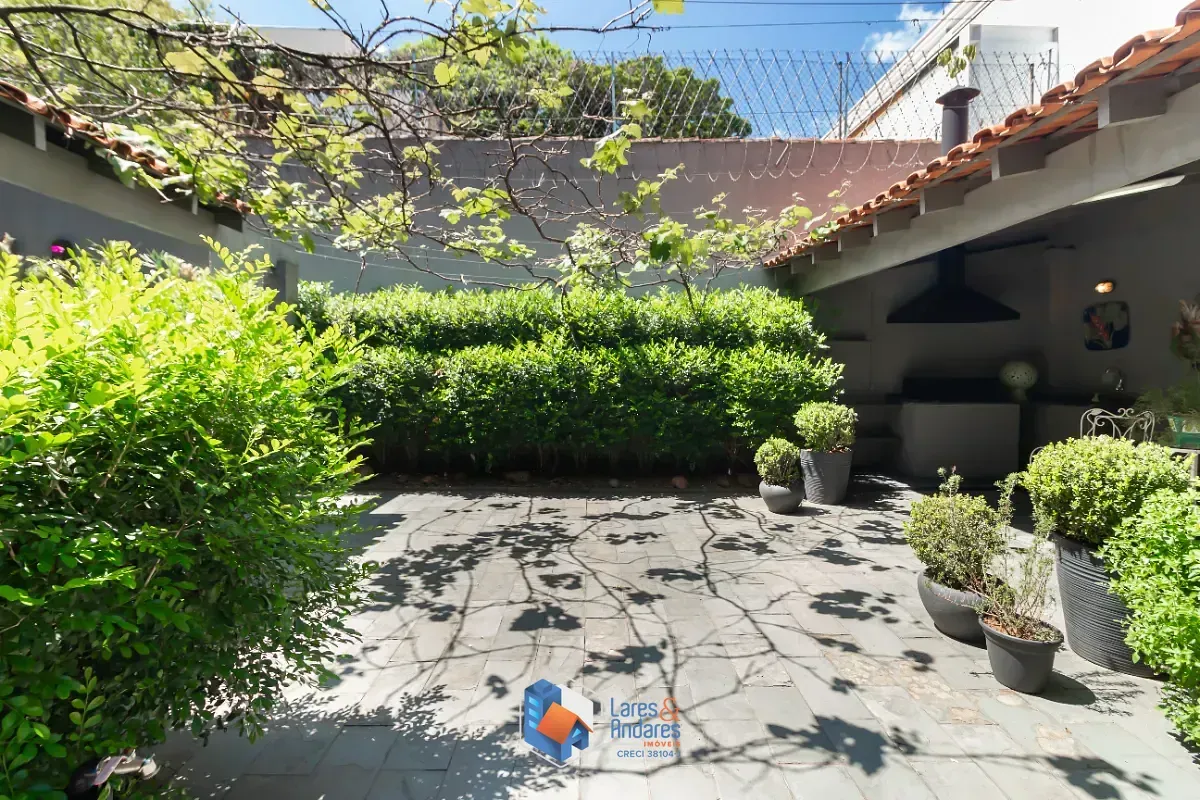 Imagem Casa para venda em Jardim Paulistano com 4 quartos, sendo 1 suíte, 300m²