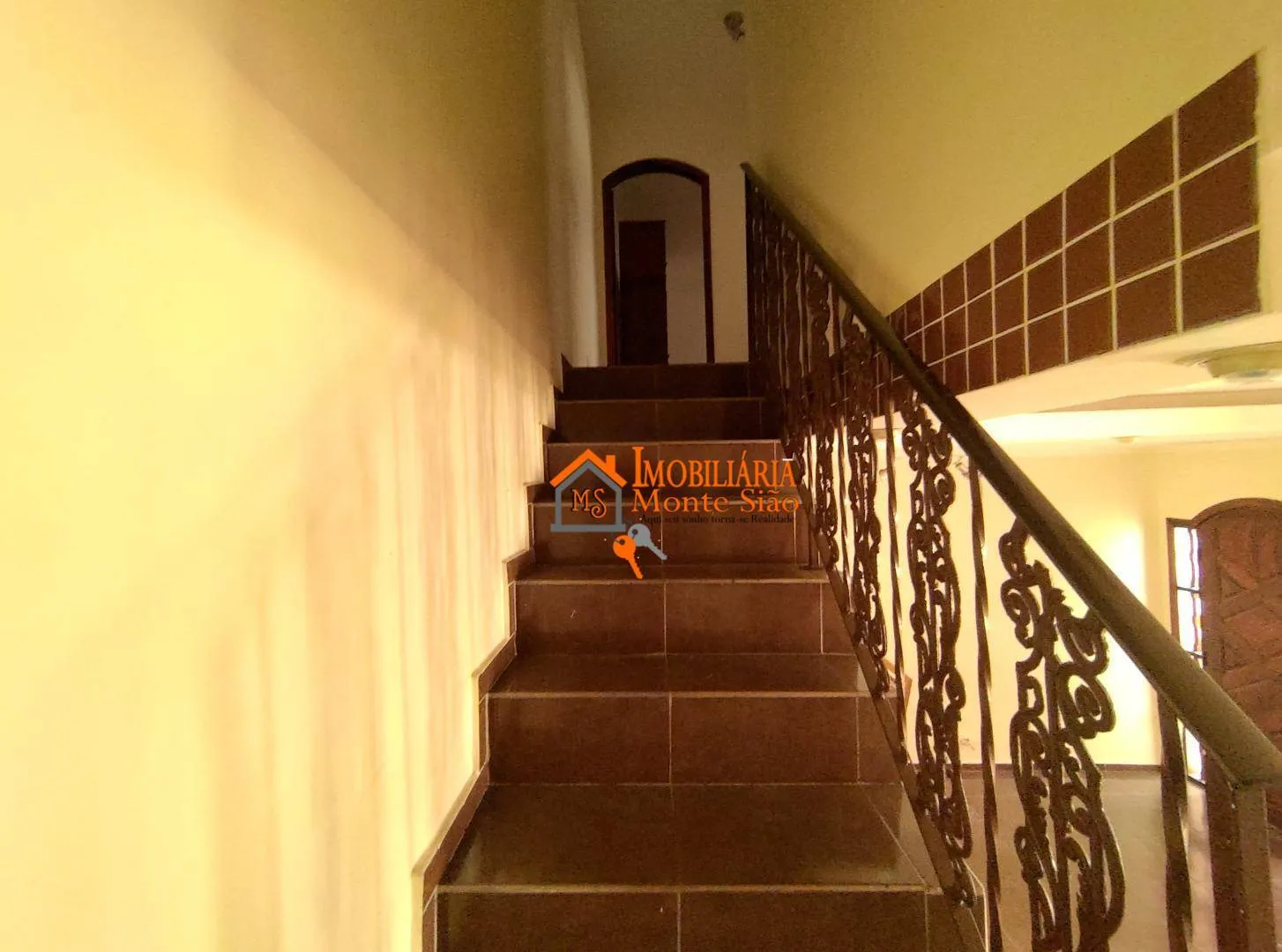 Imagem Sobrado com 2 dormitórios à venda, 250 m² por R$ 739.000,00 - Vila Barros - Guarulhos/SP