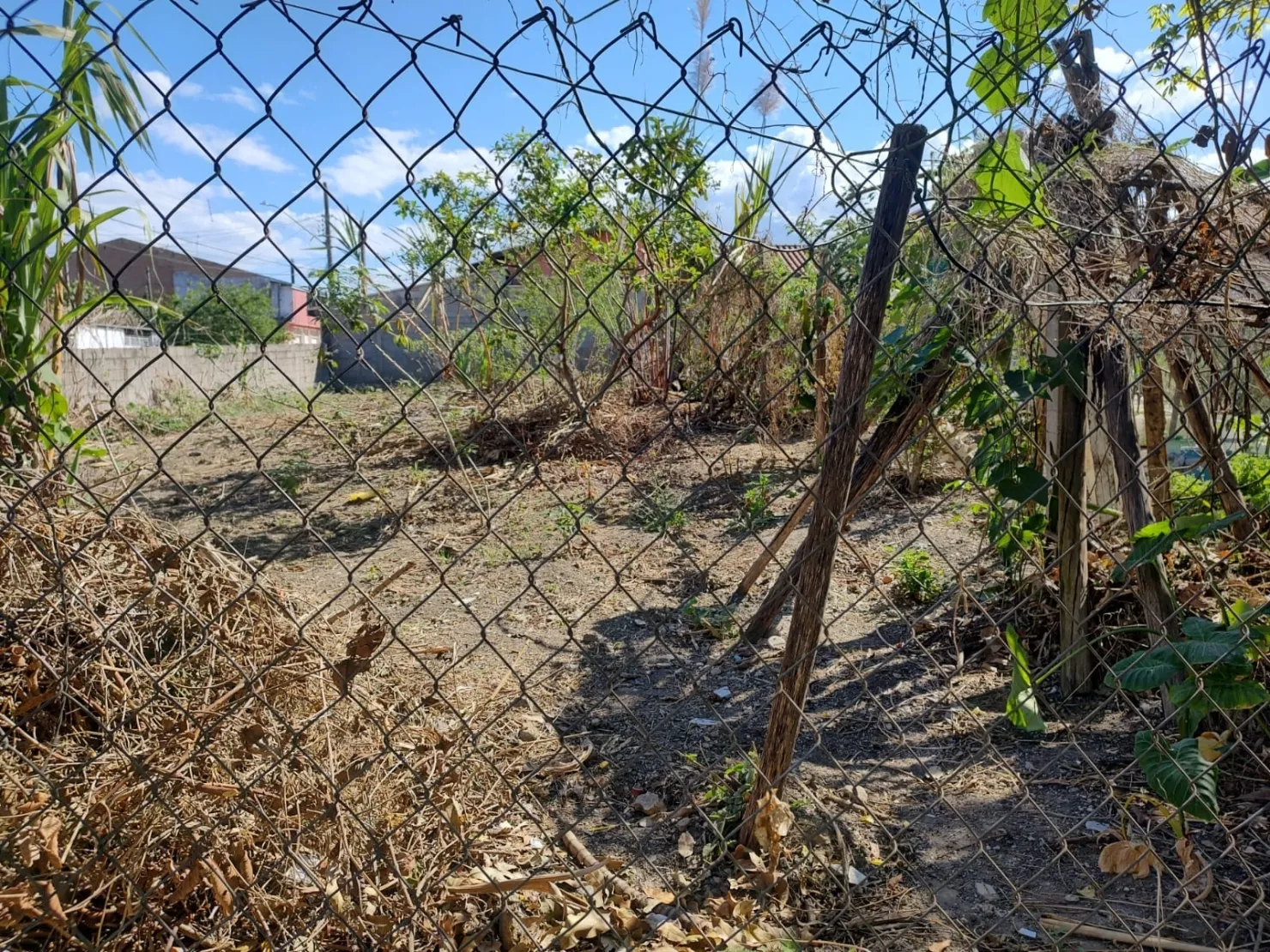 Imagem Terreno à venda 300M², Vila Bela, Taubaté - SP