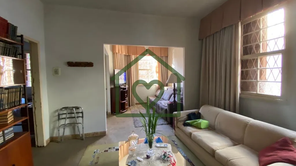 Imagem Oportunidade de negócio! Casa em alvenaria, 138,00m2 de área construída. São 3 amplos dormitóri...