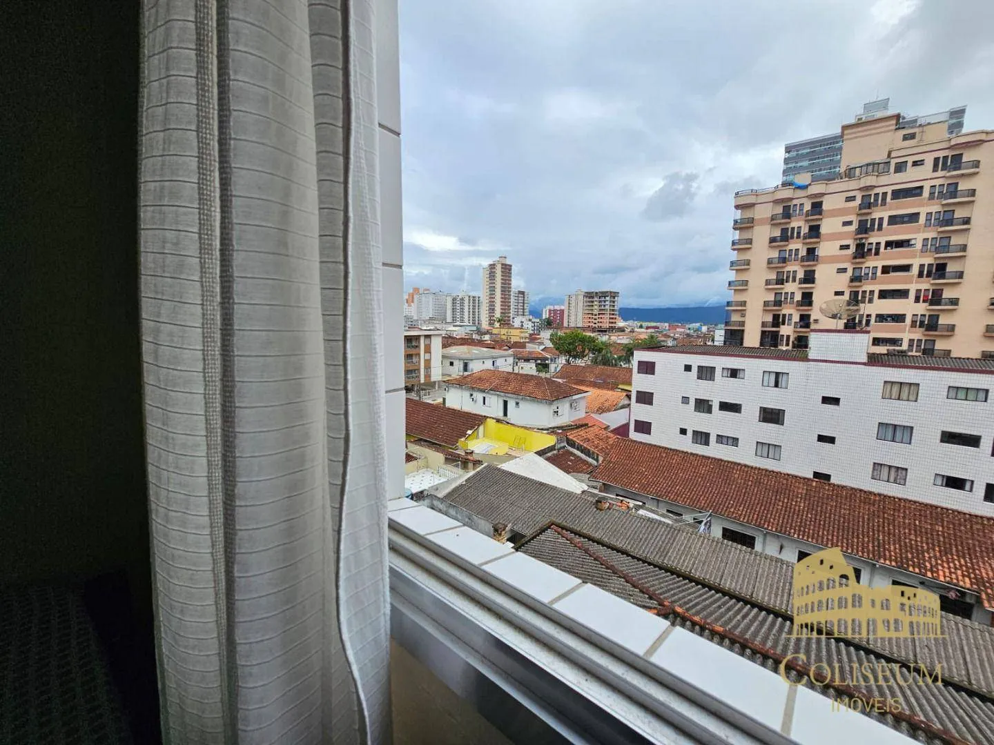 Imagem Apartamento com 1 dormitório à venda, 48 m² por R$ 265.000,00 - Vila Assunção - Praia Grande/SP