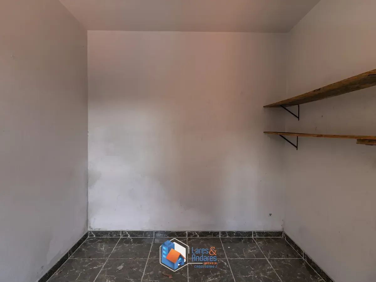 Imagem Casa para venda em Vila Inah com 3 quartos, sendo 1 suíte, 280m²