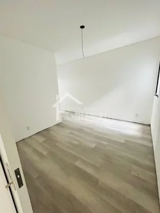 Imagem Geminado Alto Padrão Glória com 3 suítes