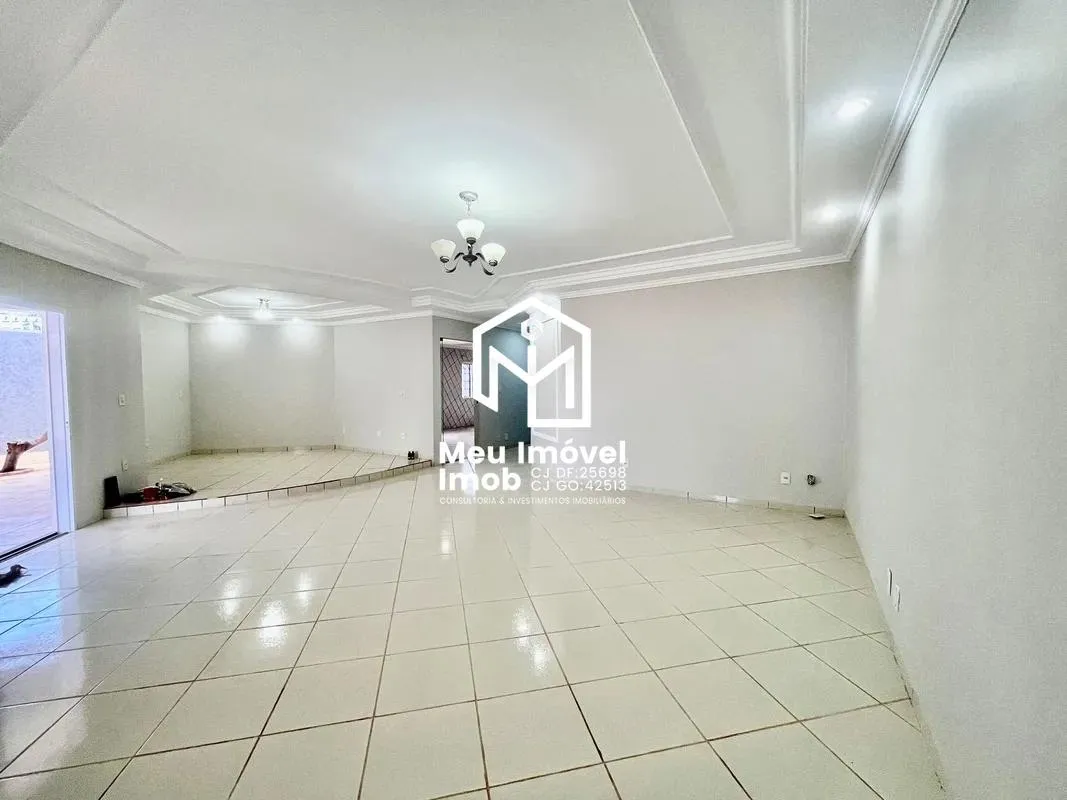 Foto do imóvel Res Jockey Club Casa 4 Quartos 3 Suítes 4 Vagas 800m² em Rua 1 - Setor Habitacional Vicente Pires, Vicente Pires - DF