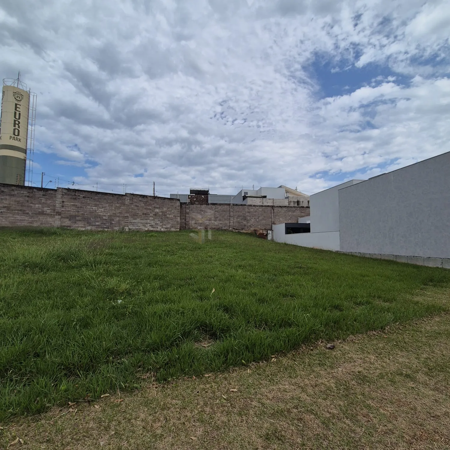 Imagem Terreno 378m Umuarama-PR 405