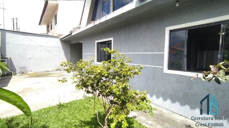 Foto do imóvel Casa linda com terreno amplo nos fundos, 03 quartos, ático, Campo Pequeno em Colombo PR
