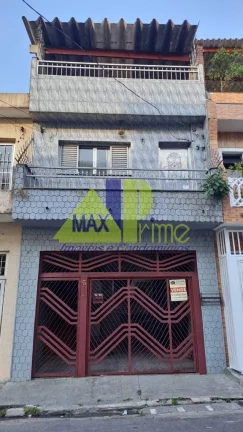 Casa à venda em São Paulo-SP, na Vila Monte Santo, com 1 sala, 3 banheiros, 1 vaga de garagem e 150,00m² de área.