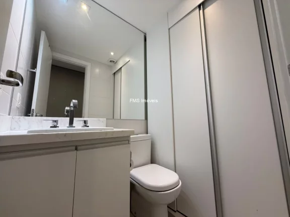 Imagem Apartamento com 58m2 na Av. Santo Amaro.