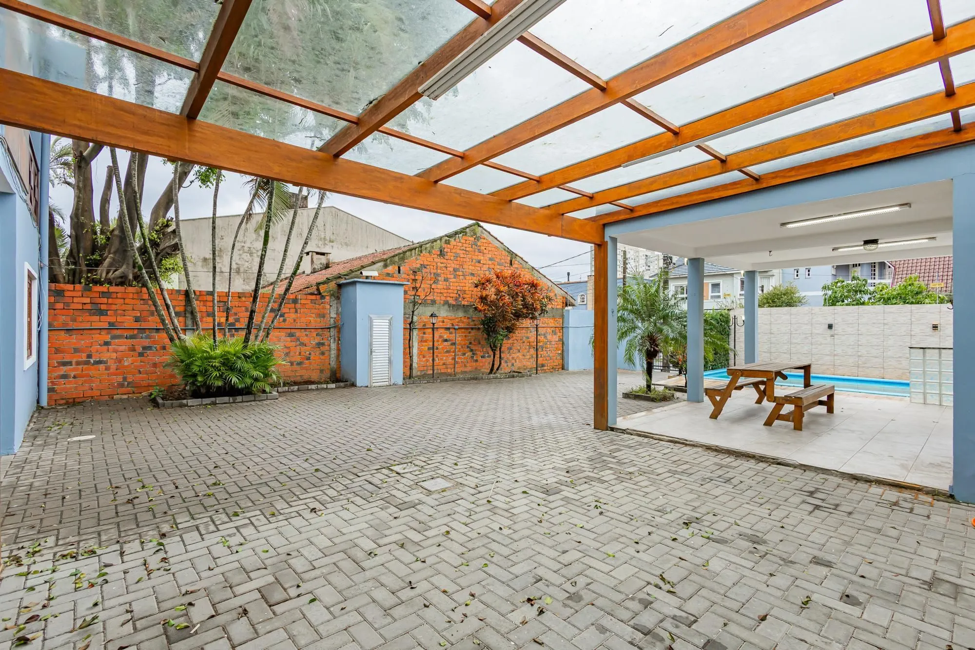 Imagem Casa 4 quartos/suite/banheira/piscina/Canoas