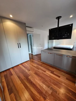 Imagem Apartamento no Itaim Bibi com 2 Quartos sendo 1 Suíte, 3 Banheiros, 2 Vagas.