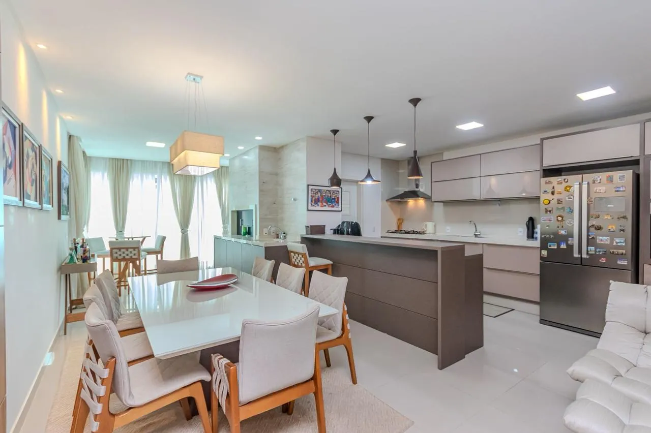 Imagem Apartamento à venda com 135m2 por R$ 1.900.000,00
