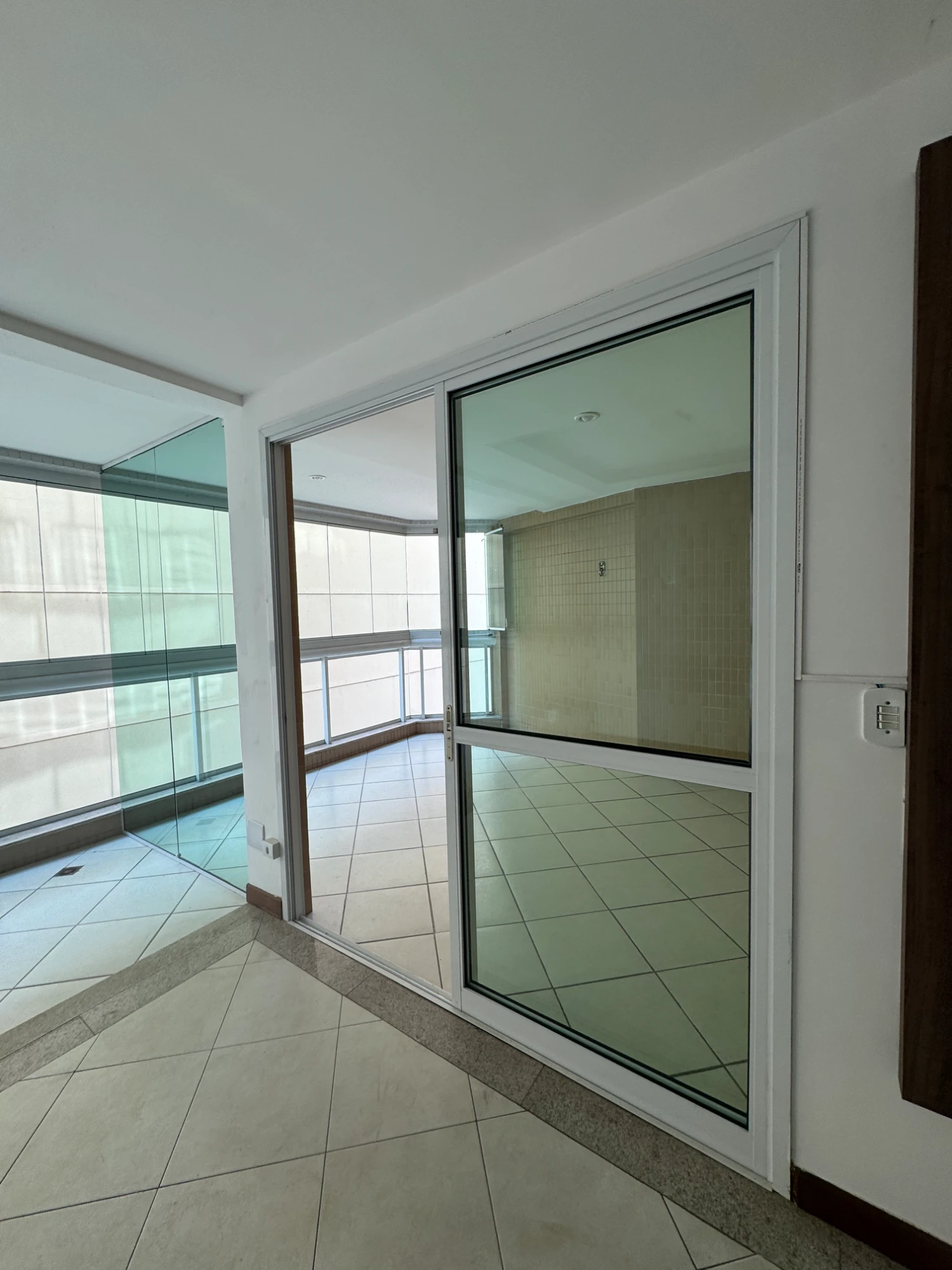 Imagem Apartamento com 4 Quartos à Venda, 161 m² em Praia de Itaparica - Vila Velha