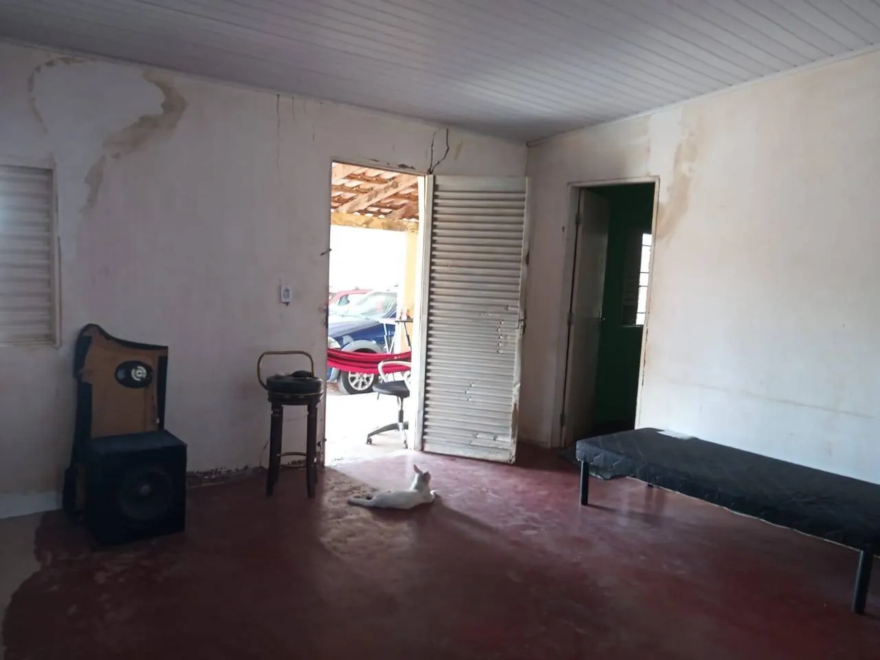 Foto do imóvel Casa 2 quartos, e espaço Comercial anexo. Terreno amplo com quintal. em Avenida Brasil