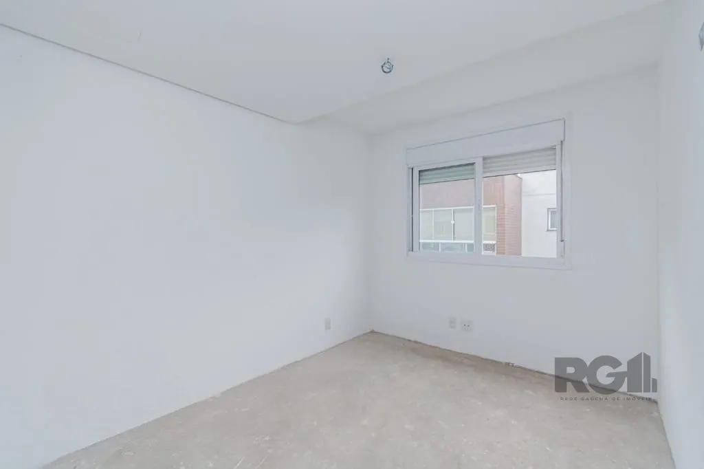 Imagem Excelente casa em condomínio de 251m² com 3 suítes e elevador!